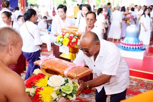 ภาพ No.252585:วันที่ 11 ตุลาคม พ.ศ. 2568 พิธีทอดกฐินสามัคคีทั่วไทย 30,000 วัด โดยคณะศิษยานุศิษย์ บูชาธรรม 81 ปี หลวงพ่อธัมมชโย ณ วัดมงคลพุกการาม ต. คลองสี่  อ.คลองหลวง จ.ปทุมธานี