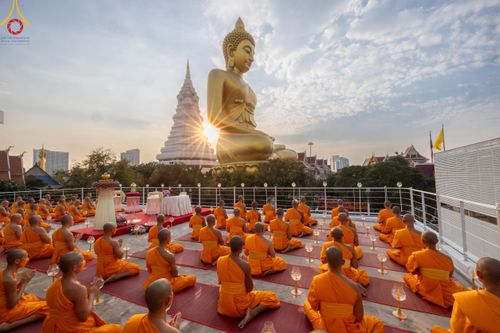 ภาพ No.119153:พิธีจุดประทีปถวายเป็นพุทธบูชา และบูชาธรรมมหาปูชนียาจารย์ พระมงคลเทพมุนี(สด จนฺทสโร) ในโครงการธรรมยาตราฯ วันที่ 26 มกราคม พ.ศ. 2567 ณ อาคารธรรมยาตรา กตัญญูบูชามหาปูชนียาจารย์ ตรงข้ามวัดปากน้ำภาษีเจริญ จ.กรุงเทพมหานคร