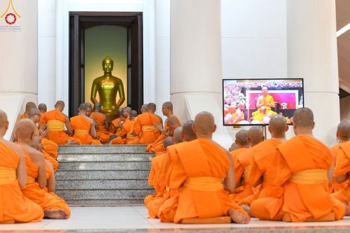 ภาพ No.162328:วันมหาปวารณาออกพรรษา วันพฤหัสบดีที่ 17 ตุลาคม พ.ศ. 2567 (ขึ้น 15 ค่ำ เดือน 11 ) ณ อุโบสถ วัดพระธรรมกาย