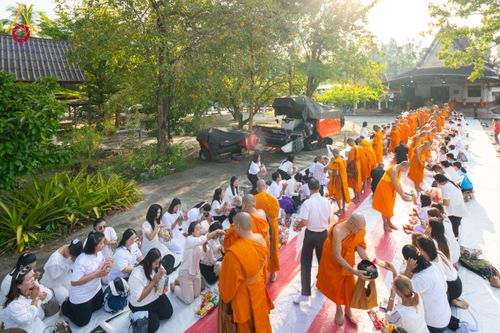 ภาพ No.208447:พิธีถวายสังฆทานแด่คณะสงฆ์ 323 วัด ปีที่ 21 ครั้งที่ 174 พิธีมอบกองทุนหนุนแรงใจช่วยครูใต้ ปีที่ 18 ครั้งที่ 138 และพิธีทำบุญอุทิศส่วนกุศลให้ผู้วายชนม์ ณ วัดบุณณาราม(วัดโคกงู) จ.นราธิวาส วันเสาร์ที่ 15 กุมภาพันธ์ พ.ศ.2568