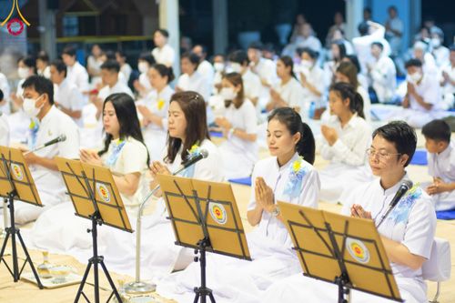 ภาพ No.111839:พิธีถวายภัตตาหารเป็นสังฆทาน แด่คณะพระธรรมยาตราฯ ในโครงการธรรมยาตรา กตัญญูบูชา มหาปูชนียาจารย์ พระมงคลเทพมุนี(สด จนฺทสโร) พระผู้ปราบมาร อนุสรณ์สถาน 7 แห่ง ปีที่ 12 วันที่ 14 มกราคม พ.ศ. 2567 ณ อนุสรณ์สถานมหาวิหารพระมงคลเทพมุนี  (โลตัสแลนด์) อ.สองพี่น้อง จ