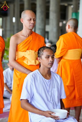 ภาพ No.143934:พิธีตัดปอยผมและปลงผมธรรมทายาท รุ่นเข้าพรรษา ณ มหาวิหารคด คอร์ 16 วัดพระธรรมกาย วันอาทิตย์ที่ 7 กรกฎาคม พ.ศ. 2567