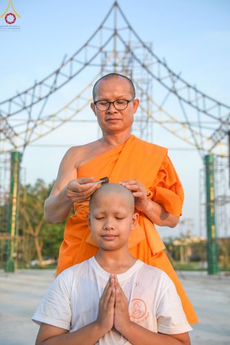 ภาพ No.133204:พิธีตัดปอยผม ธรรมทายาท โครงการสามเณรฟื้นฟูพระพุทธศาสนาทั่วไทย ณ ศูนย์ปฏิบัติธรรมวิหารแดง ตำบลเจริญธรรม อำเภอวิหารแดง จ.สระบุรี  วันที่ 31  มีนาคม พ.ศ. 2567
