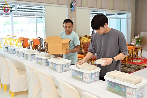 ภาพ No.225912:วันเสาร์ที่ 24 พฤษภาคม พ.ศ. 2568 พิธีถวายสังฆทาน 323 วัด ปีที่ 21 ครั้งที่ 177 พิธีมอบกองทุนหนุนแรงใจช่วยครูใต้ ปีที่ 18 ครั้งที่ 141 และพิธีทำบุญอุทิศส่วนกุศลให้ผู้วายชนม์ ณ ศูนย์ปฏิบัติธรรมภาคใต้ จ.สงขลา