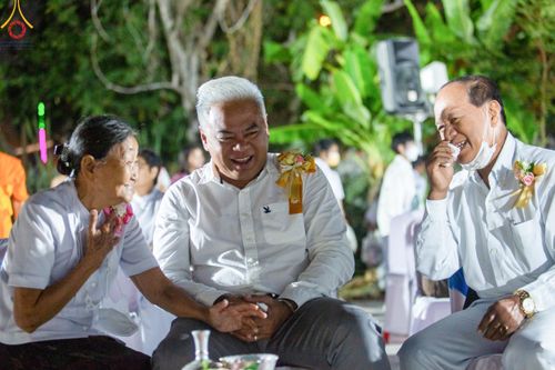 ภาพ No.115765:V.15 สามัคคี การเตรียมงาน เก็บงาน การรับบุญของเจ้าหน้าที่หน่วยงานต่างๆ เพื่อโครงการธรรมยาตรา กตัญญูบูชามหาปูชนียาจารย์ พระมงคลเทพมุนี (สด จนฺทสโร) พระผู้ปราบมาร อนุสรณ์สถาน 7 แห่ง ปีที่ 12 ระหว่างวันที่ 2 - 31 มกราคม พ.ศ.2567