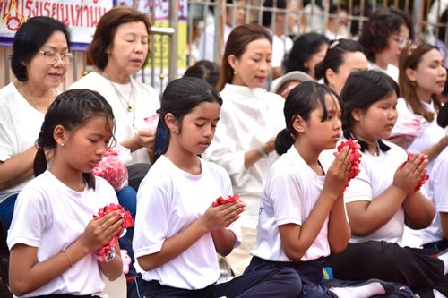 ภาพ No.128187:พิธีอัญเชิญพระบรมสารีริกธาตุ " ใจกลางเมืองนครหาดใหญ่ " เพื่อประดิษฐาน ณ มหารัตนเจดีย์สิริปทุมสวรรค์ (เจดีย์อริยพุทธะ 5 พระองค์) ศูนย์ปฏิบัติธรรมภาคใต้ อ.บางกล่ำ จ.สงขลา  วันที่ 9 มีนาคม พ.ศ.2567 (ชุดที่ 1)