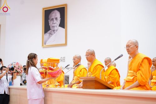 ภาพ No.95090:พิธีทอดกฐินสามัคคีทั่วไทย 5,000 วัด ณ สถาบันธรรมชัย จ.อยุธยา วันที่ 12 พฤศจิกายน พ.ศ. 2566