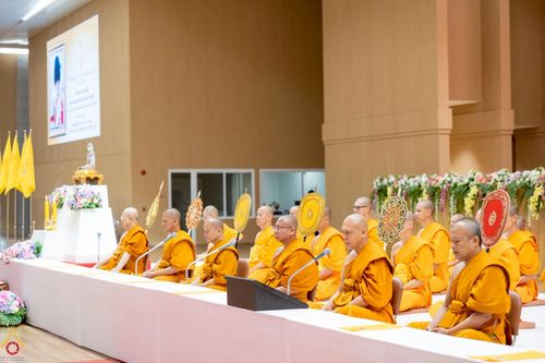 ภาพ No.234910:พิธีเจริญพระพุทธมนต์ ปฎิบัติธรรมเจริญสมาธิภาวนา และพิธีทำบุญตักบาตร เพื่อถวายเป็นพระราชกุศลแด่พระบาทสมเด็จพระวชิรเกล้าเจ้าอยู่หัว เนื่องในโอกาสวันเฉลิมพระชนมพรรษา 28 กรกฎาคม พ.ศ. 2568 ณ ห้องแก้วสารพัดนึก 2 วัดพระธรรมกาย อ.คลองหลวง จ.ปทุมธานี