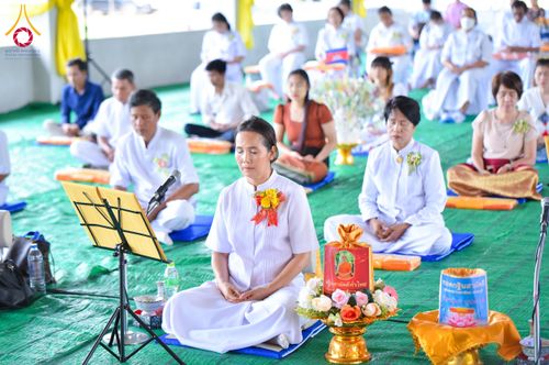 ภาพ No.164727:พิธีทอดกฐิน ณ ธุดงคสถานเขาย้อย เพชรบุรี สร้างอาคารปฏิบัติธรรม พระมงคลเทพมุนี(สด จนฺทสโร) ตำบลสระพัง อำเภอเขาย้อย จังหวัดเพชรบุรี วันอาทิตย์ ที่ 20 ตุลาคม พ.ศ. 2567