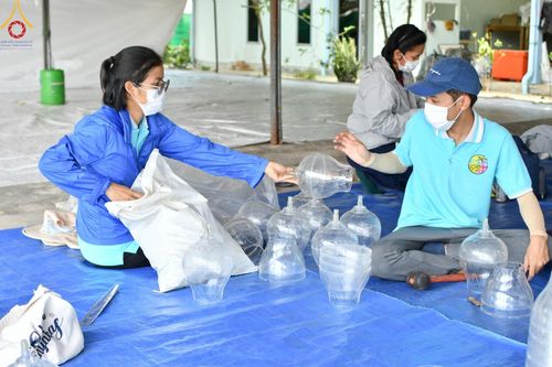 ภาพ No.127441:V.31 ทุ่มเทเพื่อบางกล่ำ การเตรียมงานของเจ้าหน้าที่หน่วยงานต่างๆ  เพื่องานธรรมยาตราอัญเชิญพระบรมสารีริกธาตุ ประดิษฐาน ณ มหารัตนเจดีย์สิริปทุมสวรรค์ (เจดีย์อริยพุทธะ 5 พระองค์) ณ ศูนย์ปฏิบัติธรรมภาคใต้ อ.บางกล่ำ จ.สงขลา ระหว่างวันที่ 9-10 มีนาคม พ.ศ. 2567