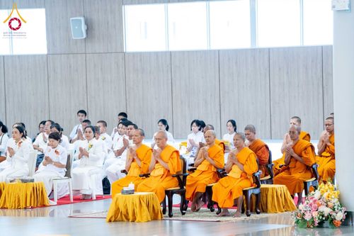 ภาพ No.153133:พิธีมอบรางวัลเกียรติยศ แก่สามเณรผู้สอบผ่าน โครงการสามเณรทรงพระปาฏิโมกข์ ปีที่ 2/2567 วันอังคารที่ 27 สิงหาคม พ.ศ.2567 ณ ห้องประชุมใหญ่ ค่ายจองแชมป์ หมู่กุฏิสามเณรเปรียญธรรม วัดพระธรรมกาย จ.ปทุมธานี