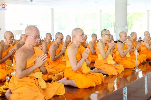 ภาพ No.228802:วันที่ 24 พฤษภาคม และ วันที่ 14 มิถุนายน พ.ศ.2568 พิธีถวายภัตตาหารเมนูสวรรค์ เพื่อการบรรลุธรรม ณ หอฉันคุณยายอาจารย์ฯ วัดพระธรรมกาย