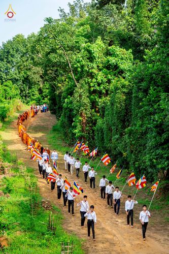 ภาพ No.257497:วันที่ 17 ตุลาคม พ.ศ. 2568 พิธีทอดกฐินสมทบวัดกัลยาณมิตรต่างประเทศ  บูชาธรรม 81 ปี หลวงพ่อธัมมชโย ณ ศูนย์ปฏิบัติธรรมไมตรีปูร์ เมืองคาร์การชารี ประเทศบังกลาเทศ 