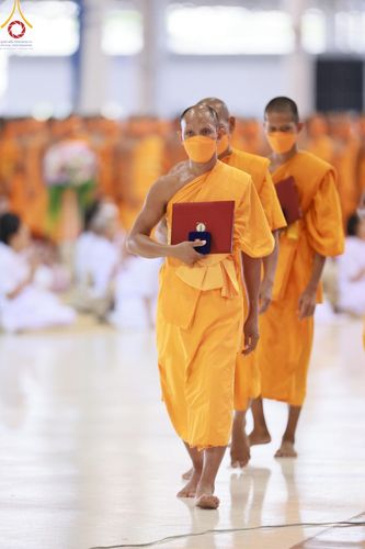 ภาพ No.123171:พระธรรมยาตรารับประกาศนียบัตร และพระของขวัญ ในวันอาทิตย์ต้นเดือนที่ 4 กุมภาพันธ์ พ.ศ.2567 ณ สภาธรรมกายสากล วัดพระธรรมกาย