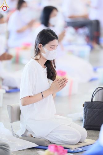 ภาพ No.102384:พิธีถวายอุปกรณ์ทำความสะอาด ณ บ้านแก้วเรือนทองคุณยายอาจารย์ฯ วัดพระธรรมกาย วันเสาร์ที่ 16 ธันวาคม พ.ศ. 2566