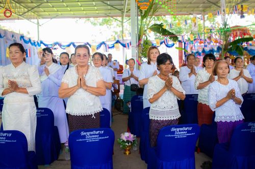 ภาพ No.165401:พิธีทอดกฐิน ณ วัดพุทธิสารโนนทอง อ.คอนสวรรค์ จ.ชัยภูมิ ในโครงการกฐินสามัคคีทั่วไทย 30,000 วัด บูชาธรรม 80 ปี หลวงพ่อธัมมชโย โดยคณะศิษยานุศิษย์วัดพระธรรมกาย วันที่ 21 ตุลาคม พ.ศ. 2567