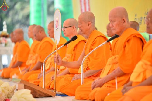 ภาพ No.121116:พิธีทอดผ้าป่า โครงสร้างหลังคา เสาคู่ค้ำฟ้ามหามงคล เพื่อสถาปนาอาคาร 80 ปี หลวงพ่อธัมมชโย ณ ศูนย์ปฏิบัติธรรมวิหารแดง ต.เจริญธรรม อ.วิหารแดง จ.สระบุรี วันที่ 27 มกราคม พ.ศ. 2567