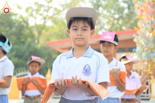 ภาพ No.200014:พิธีทอดผ้าป่าทำนุบำรุงศาสนสถาน ณ วัดบางไผ่นารถ ตำบลบางไทรป่า อำเภอบางเลน จังหวัดนครปฐม ในโครงการธรรมยาตรา กตัญญูบูชา มหาปูชนียาจารย์ พระมงคลเทพมุนี(สด จนฺทสโร) พระผู้ปราบมาร อนุสรณ์สถาน 7 แห่ง ปีที่ 13 วันที่ 22 มกราคม พ.ศ. 2568