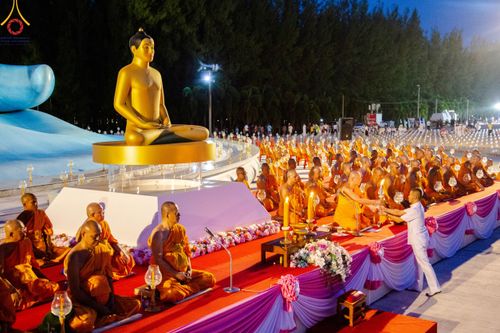 ภาพ No.91647:พิธีทอดผ้าป่า สร้างลานเอนกประสงค์พญานาค 4 ตระกูล จุดประทีปโคมลาน ถวายเป็นพุทธบูชา  สร้างความสว่างไสวให้กับแผ่นดินด้วยแสงธรรม วันอาทิตย์ที่ 29 ตุลาคม พ.ศ. 2566 ณ พุทธอุทยานนานาชาติ จังหวัดหนองคาย