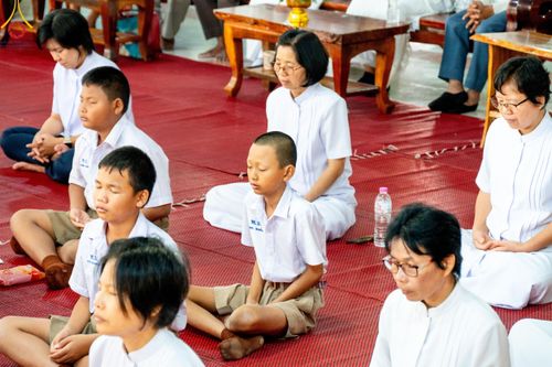 ภาพ No.189712:พิธีทอดผ้าป่าทำนุบำรุงศาสนสถาน ในโครงการธรรมยาตรา กตัญญูบูชา มหาปูชนียาจารย์ พระมงคลเทพมุนี(สด จนฺทสโร) พระผู้ปราบมาร อนุสรณ์สถาน 7 แห่ง ปีที่ 13 ณ วัดใหม่พิบูลย์ผล ต.บางเลน อ.สองพี่น้อง จ.สุพรรณบุรี วันที่ 5 มกราคม พ.ศ. 2568