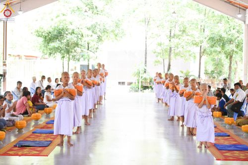 ภาพ No.135211:พิธีตัดปอยผม, พิธีขอขมารับผ้าไตร, พิธีบรรพชา, พิธีถวายบาตร ในโครงการบรรพชาสามเณร ฟื้นฟูพระพุทธศาสนาทั่วไทย  ณ ศูนย์ปฏิบัติธรรมบุญประสาน ต.พญาเย็น อ.ปากช่อง จ.นครราชสีมา วันที่ 5 เมษายน พ.ศ. 2567