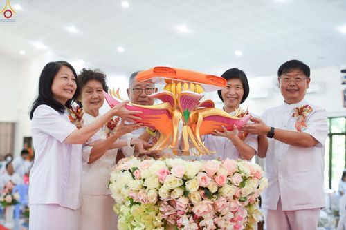 ภาพ No.261563:วันที่ 17-18 ตุลาคม พ.ศ. 2568 พิธีเจริญพระพุทธมนต์คณะสงฆ์ 108 กลั่นแผ่นดินองค์พระเจดีย์สระบุรี สมโภชองค์กฐิน และพิธีทอดกฐิน ณ ศูนย์ปฏิบัติธรรมสระบุรี ในโครงการกฐินสามัคคีทั่วไทย 30,000 วัด บูชาธรรม 81 ปี หลวงพ่อธัมมชโย โดยคณะศิษยานุศิษย์วัดพระธรรมกาย