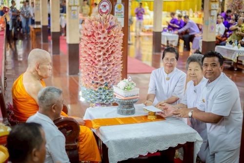 ภาพ No.251951:วันที่ 10 ตุลาคม พ.ศ. 2568 พิธีทอดกฐินสามัคคีทั่วไทย 30,000 วัด โดยคณะศิษยานุศิษย์ บูชาธรรม 81 ปี หลวงพ่อธัมมชโย  ร่วมกับ มหาวิทยาลัยนเรศวร  ณ วัดศรีรัตนาราม(จูงนาง) ต.ท่าทอง อ.เมือง จ.พิษณุโลก