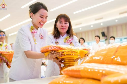 ภาพ No.128848:พิธีทอดผ้าป่าฉลองมหารัตนเจดีย์สิริปทุมสวรรค์ ณ ศูนย์ปฏิบัติธรรมภาคใต้ อ.บางกล่ำ จ.สงขลา วันที่ 10 มีนาคม พ.ศ. 2567