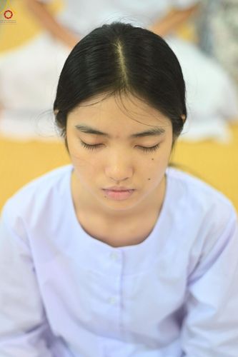 ภาพ No.251244:วันที่ 10 ตุลาคม พ.ศ. 2568 พิธีปฏิบัติธรรม ในวันคล้ายวันเกิด 141 ปี พระมงคลเทพมุนี (สด จนฺทสโร) พระผู้ปราบมาร ณ สภาธรรมกายสากล วัดพระธรรมกาย