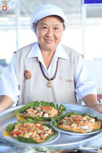 ภาพ No.134564:V.35 เพื่อบุญต้นเดือน การรับบุญของเจ้าหน้าที่หน่วยงานต่างๆ เพื่องานบุญวันอาทิตย์ต้นเดือน ณ วัดพระธรรมกาย วันที่ 7 เมษายน พ.ศ. 2567