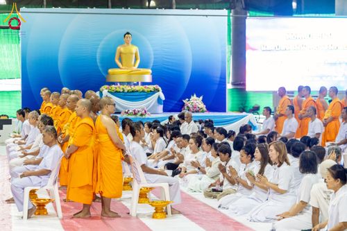 ภาพ No.230709:วันที่ 29 มิถุนายน พ.ศ.2568 พิธีตัดปอยผมและปลงผมนาคธรรมทายาท โครงการบรรพชาอุปสมบทหมู่ รุ่นเข้าพรรษา ณ วิหารคด วัดพระธรรมกาย