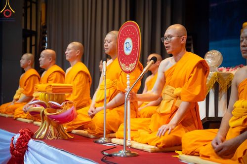 ภาพ No.94567:พิธีทอดกฐินวัดพระธรรมกายสวิตเซอร์แลนด์ วันอาทิตย์ที่ 12 พฤศจิกายน พ.ศ. 2566 ณ หอประชุม Schulhaus Obergoldbach