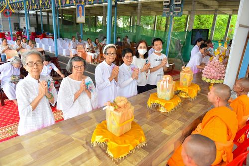 ภาพ No.138467:พิธีทอดผ้าป่าสามัคคี เพื่อสมทบทุนสร้างหอฉัน ๑๑๓ปี คุณยายอาจารย์มหารัตนอุบาสิกาจันทร์ขนนกยูง ครั้งที่ ๘ ในวันศุกร์ ที่ ๒๔ พฤษภาคม พ.ศ. ๒๕๖๗ ณ ศูนย์การศึกษาจอมบึง ต.รางบัว อ.จอมบึง จ.ราชบุรี