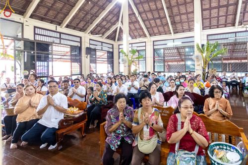 ภาพ No.162450:โครงการกฐินสามัคคีทั่วไทย 30,000 วัด  บูชาธรรม 80 ปี หลวงพ่อธัมมชโย  โดย คณะศิษยานุศิษย์วัดพระธรรมกาย ณ วัดลานตากฟ้า อ.นครชัยศรี จ.นครปฐม วันศุกร์ที่ 18 ตุลาคม พ.ศ. 2567
