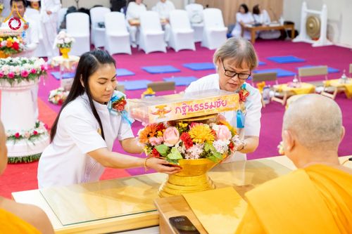 ภาพ No.274251:วันอาทิตย์ที่ 26 ตุลาคม พ.ศ. 2568  พิธีทอดกฐินธรรมชัย สร้างทุกสิ่ง ณ วัดพระธรรมกายออเรกอน ประเทศสหรัฐอเมริกา