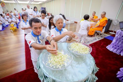 ภาพ No.245004:วันที่ 30-31 สิงหาคม พ.ศ. 2568 พิธีฉลองสมโภช พระบรมสารีริกธาตุ ณ วัดพระธรรมกายกัวลาลัมเปอร์ ประเทศมาเลเซีย เพื่ออัญเชิญไปประดิษฐาน ณ วัดพุทธมหาวิหาร ประเทศศรีลังกา