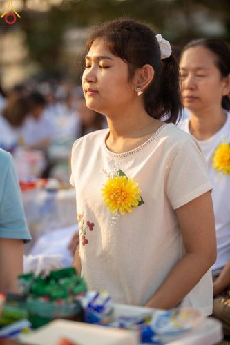 ภาพ No.112691:พิธีตักบาตรพระธรรมยาตราฯ ณ วัดสองพี่น้อง จ.สุพรรณบุรี วันที่ 15 มกราคม พ.ศ. 2567