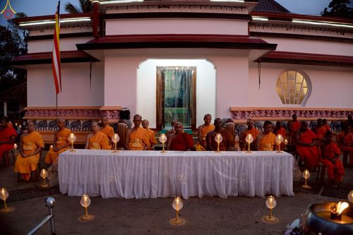 ภาพ No.229946:วันที่ 4 และ 12 พฤษภาคม พ.ศ. 2568 พิธีจุดวิสาขประทีป ถวายเป็นพุทธบูชา ณ วัดสุภัทรารามา มหาวิหาร เมืองบาดุลลา ประเทศศรีลังกา