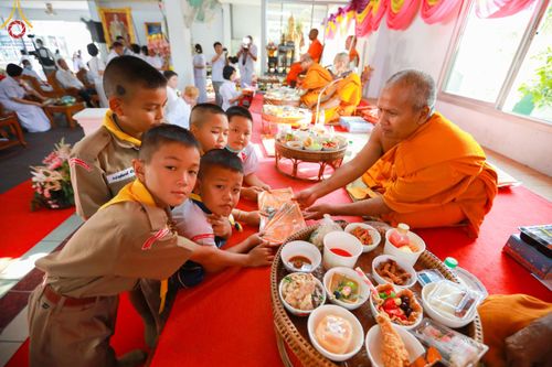 ภาพ No.114423:พิธีทอดผ้าป่าทำนุบำรุงศาสนสถาน ณ วัดโบสถ์บน ต.บางคูเวียง อ.บางกรวย จ.นนทบุรี วันที่ 18 มกราคม พ.ศ. 2567