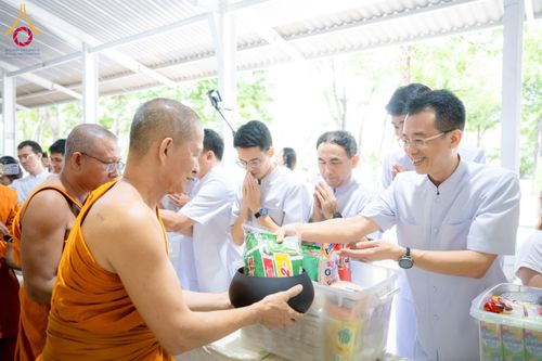 ภาพ No.148177:กิจกรรมเฉลิมพระเกียรติ สมเด็จพระนางเจ้าสิริกิติ์ พระบรมราชินีนาถ พระบรมราชชนนีพันปีหลวง เนื่องในโอกาสวันเฉลิมพระชนมพรรษา วันจันทร์ที่ 12 สิงหาคม พ.ศ. 2567 ณ อาคารโถงช้างฯ วัดพระธรรมกาย 