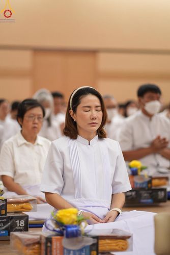 ภาพ No.145226:พิธีถวายผ้าอาบน้ำฝนและประทีปโคมไฟ ณ สภาธรรมกายสากล วัดพระธรรมกาย วันเสาร์ที่ 20 กรกฎาคม พ.ศ. 2567