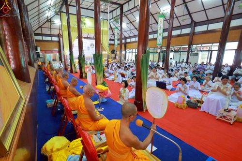 ภาพ No.254440:วันที่ 11 ตุลาคม พ.ศ. 2568 พิธีทอดกฐินสามัคคีทั่วไทย 30,000 วัด โดยคณะศิษยานุศิษย์ บูชาธรรม 81 ปี หลวงพ่อธัมมชโย ณ วัดกลางธนรินทร์ อ.พรหมบุรี จ.สิงห์บุรี