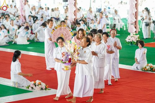 ภาพ No.172465:พิธีทอดกฐินเพื่อสร้าง "ลานเอนกประสงค์พญานาค 4 ตระกูล" วันที่ 15 พฤศจิกายน พ.ศ.2567 ณ พุทธอุทยานนานาชาติ อ.โพนพิสัย จ.หนองคาย