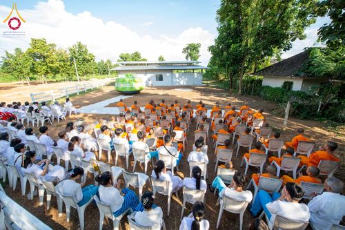 ภาพ No.165727:พิธีทอดกฐิน ศูนย์ปฎิบัติธรรมดอยหล่อ จ.เชียงใหม่ ในโครงการกฐินสามัคคีทั่วไทย 30,000 วัด บูชาธรรม 80 ปี หลวงพ่อธัมมชโย โดยคณะศิษยานุศิษย์วัดพระธรรมกาย วันที่ 20 ตุลาคม พ.ศ. 2567