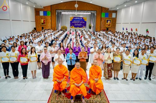 ภาพ No.105096:วันรวมพลังเด็กดี V-star ผู้นำฟื้นฟูศีลธรรมโลก จังหวัดภูเก็ต วันที่ 19 ธันวาคม พ.ศ. 2566 ณ โรงเรียนเมืองถลาง จ.ภูเก็ต