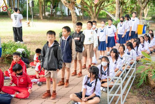 ภาพ No.103438:วันรวมพลังเด็กดี V-Star ผู้นำฟื้นฟูศีลธรรมโลก จังหวัดเชียงรายและจังหวัดพะเยา ณ ศูนย์ปฏิบัติธรรมจังหวัดเชียงราย วันที่ 2 ธันวาคม พ.ศ. 2566