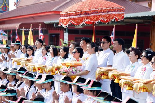 ภาพ No.203496:พิธีทอดผ้าป่าทำนุบำรุงศาสนสถาน ณ วัดตะเคียน ตำบลบางคูเวียง อำเภอบางกรวย จังหวัดนนทบุรี ในโครงการธรรมยาตรา กตัญญูบูชา มหาปูชนียาจารย์ พระมงคลเทพมุนี(สด จนฺทสโร) พระผู้ปราบมาร อนุสรณ์สถาน 7 แห่ง ปีที่ 13 วันที่ 29 มกราคม พ.ศ. 2568