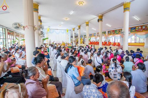 ภาพ No.163200:โครงการกฐินสามัคคีทั่วไทย 30,000 วัด บูชาธรรม 80 ปี หลวงพ่อธัมมชโย โดย คณะศิษยานุศิษย์วัดพระธรรมกาย ณ วัดหนองกาดำบำรุงธรรม จ.พิษณุโลก วันที่ 19 ตุลาคม พ.ศ. 2567