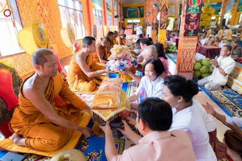 ภาพ No.98959:พิธีทอดกฐินสามัคคีทั่วไทย 5,000 วัด  ณ วัดกันทรอมอุดม อ.ขุนหาญ จ.ศรีสะเกษ วันที่ 26 พฤศจิกายน พ.ศ. 2566