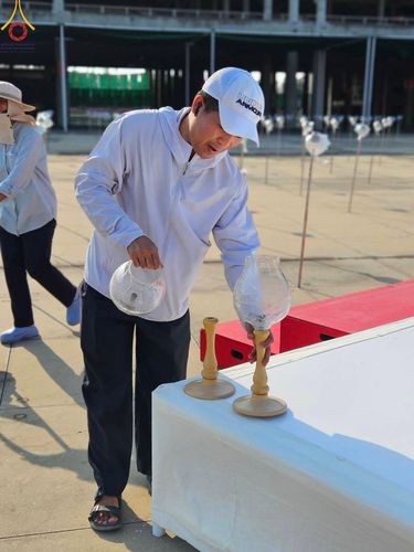 ภาพ No.125345:V.27 มาฆะ สาธุ  การรับบุญเตรียมงาน ปฎิบัติงาน เก็บงาน ของเจ้าหน้าที่หน่วยงานต่างๆ เพื่อวันมาฆบูชา วันเสาร์ที่ 24 กุมภาพันธ์  พ.ศ. 2567 ณ วัดพระธรรมกาย จ.ปทุมธานี